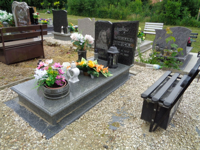 Stanisława Nowicka 1915 Lubawka - Grobonet - Wyszukiwarka osób pochowanych
